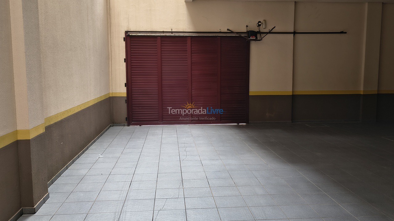 Apartamento para aluguel de temporada em Itapema (Meia Praia)