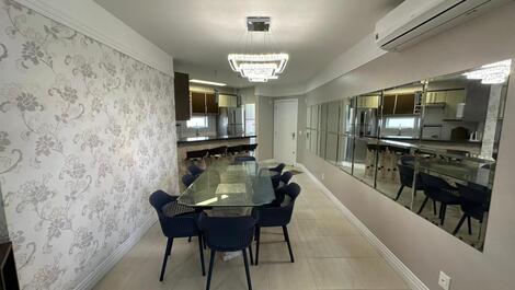 Beautiful and cozy apartment 100 meters from Bombas Beach.