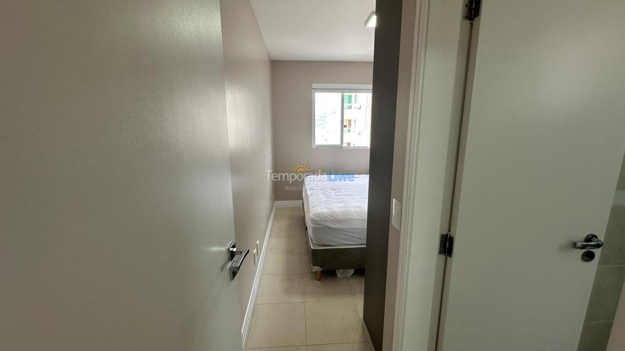 Apartment for vacation rental in Bombinhas (Praia de Bombas)