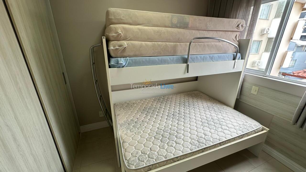 Apartment for vacation rental in Bombinhas (Praia de Bombas)