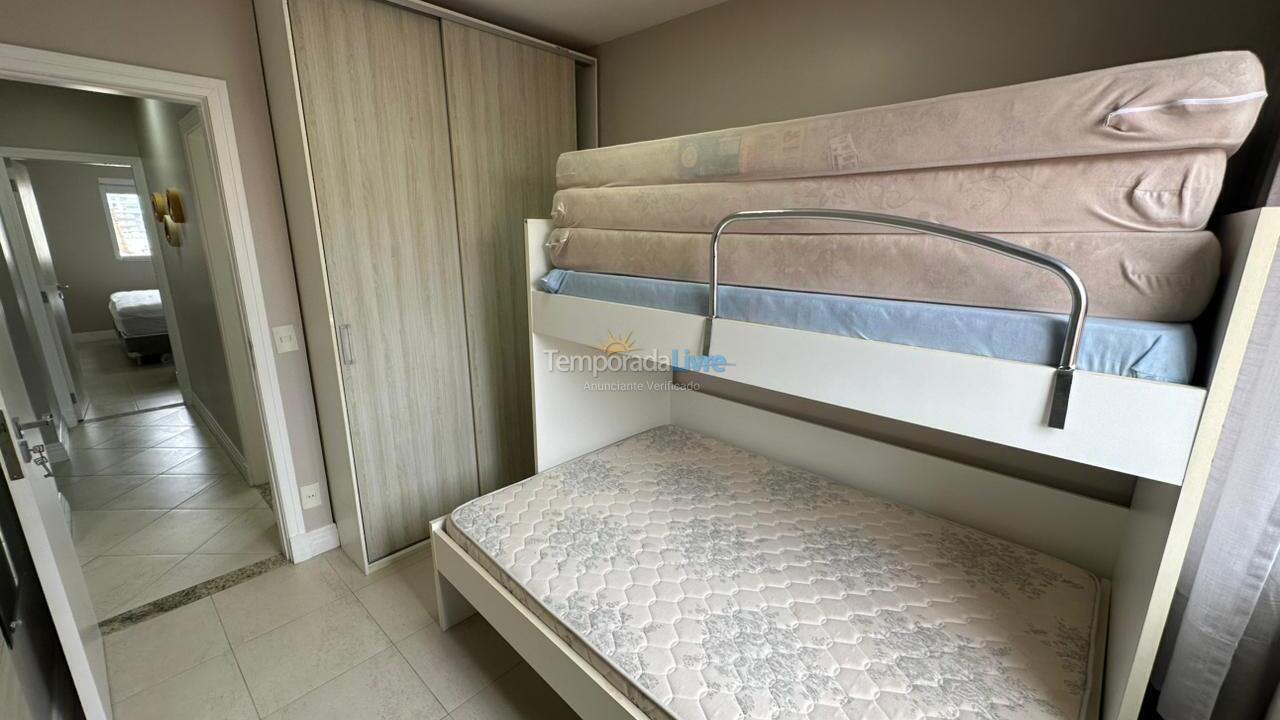 Apartment for vacation rental in Bombinhas (Praia de Bombas)