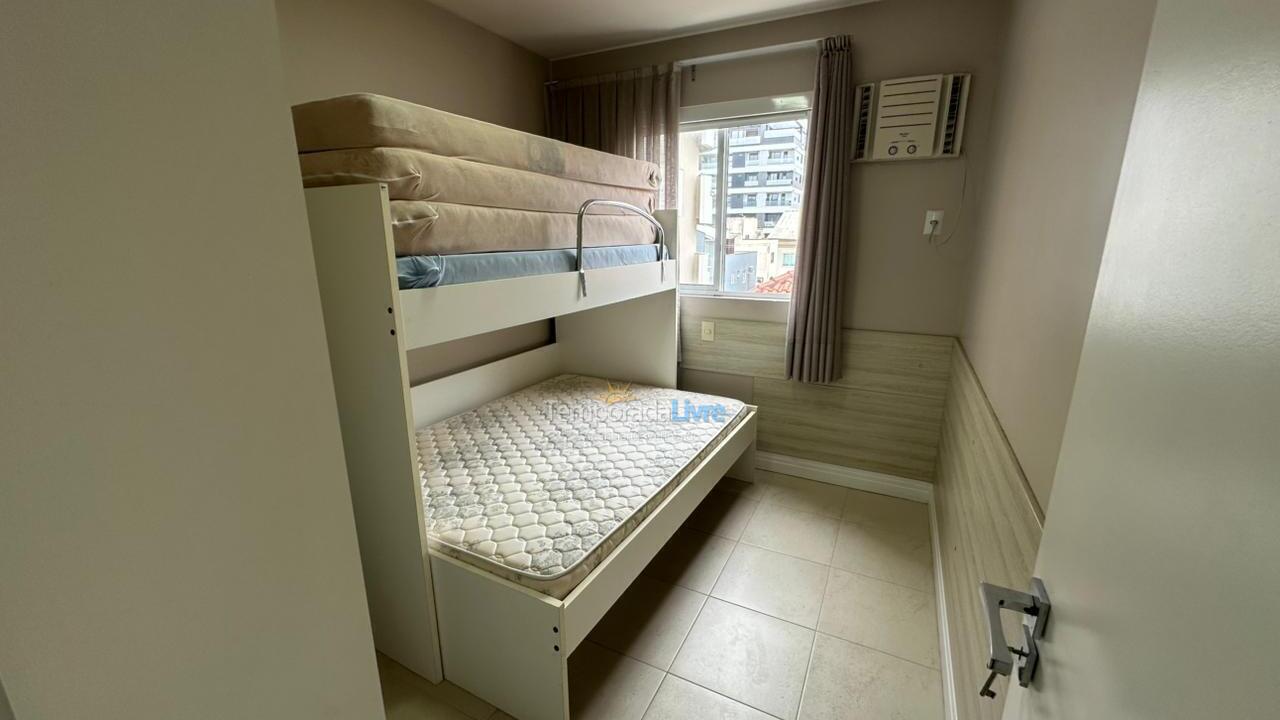 Apartment for vacation rental in Bombinhas (Praia de Bombas)