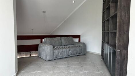 Yellow House - 5 bedrooms Riviera de São Lourenço