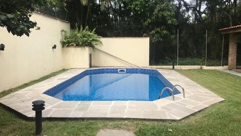 Yellow House Riviera de São Lourenço