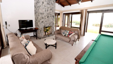 BEAUTIFUL SEASIDE HOUSE IN PORTO BELO WITH 5 DORMITORIES