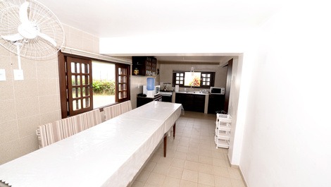 BEAUTIFUL SEASIDE HOUSE IN PORTO BELO WITH 5 DORMITORIES