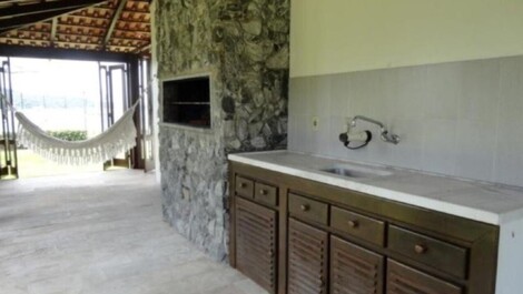 BEAUTIFUL SEASIDE HOUSE IN PORTO BELO WITH 5 DORMITORIES