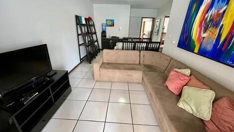 Apartamento em Meia Praia para 8 pessoas