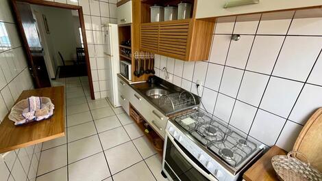 Apartamento em Meia Praia para 8 pessoas