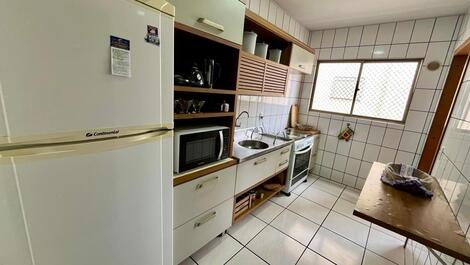 Apartamento em Meia Praia para 8 pessoas