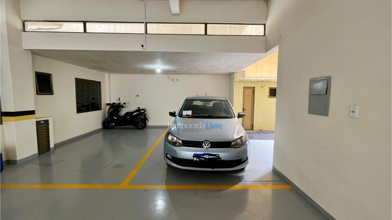 Apartamento para aluguel de temporada em Itapema (Meia Praia)