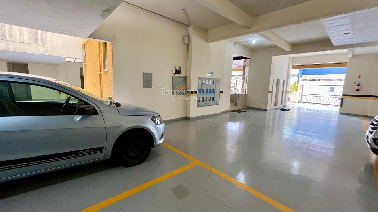 Apartamento para aluguel de temporada em Itapema (Meia Praia)