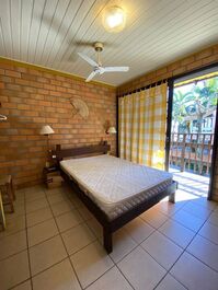 Guesthouse in Canasvieiras, one block from the sea.