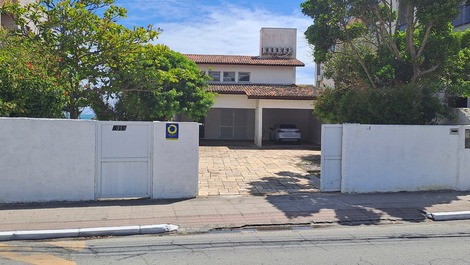 Casa Blanca, esquina sur, inglés