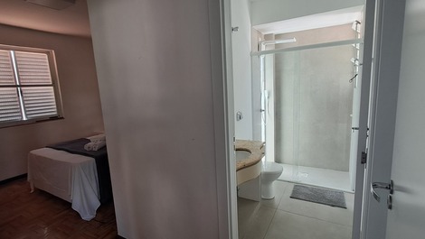 Casa Blanca, esquina sur, inglés