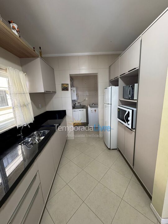 Apartment for vacation rental in Itapema (Meia Praia)