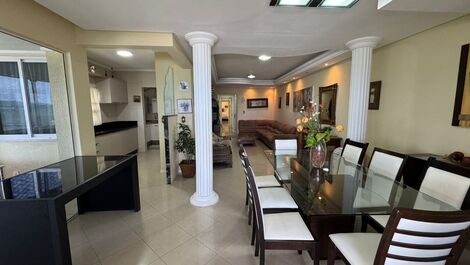 Apartment Ocean Front in Meia Praia - Itapema SC