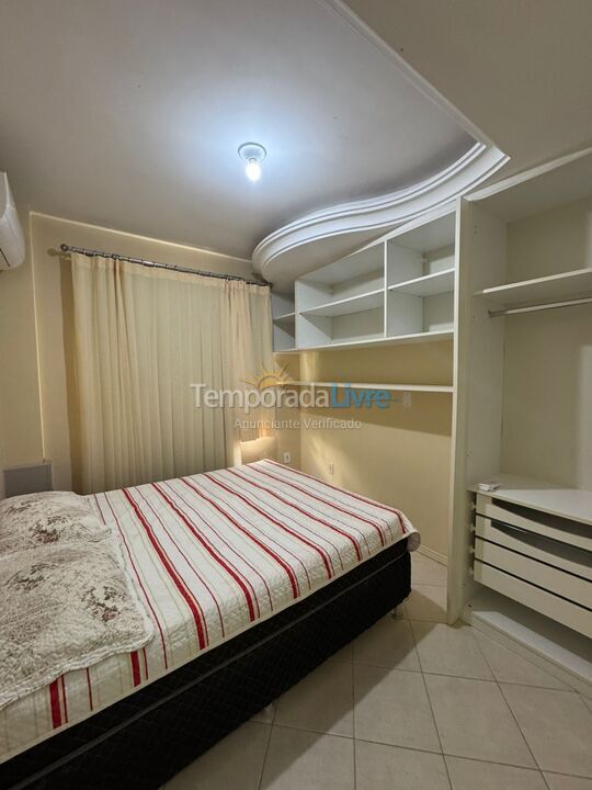 Apartment for vacation rental in Itapema (Meia Praia)