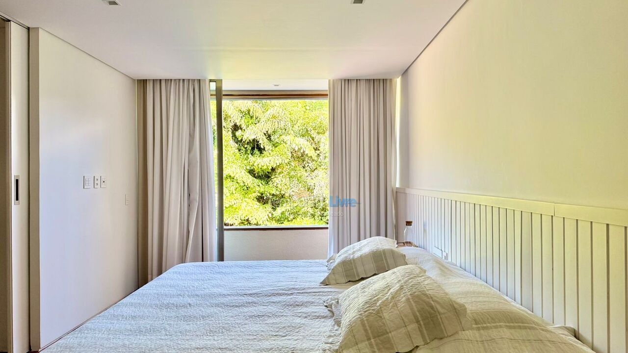 Casa para aluguel de temporada em São Sebastião (Praia da Baleia)