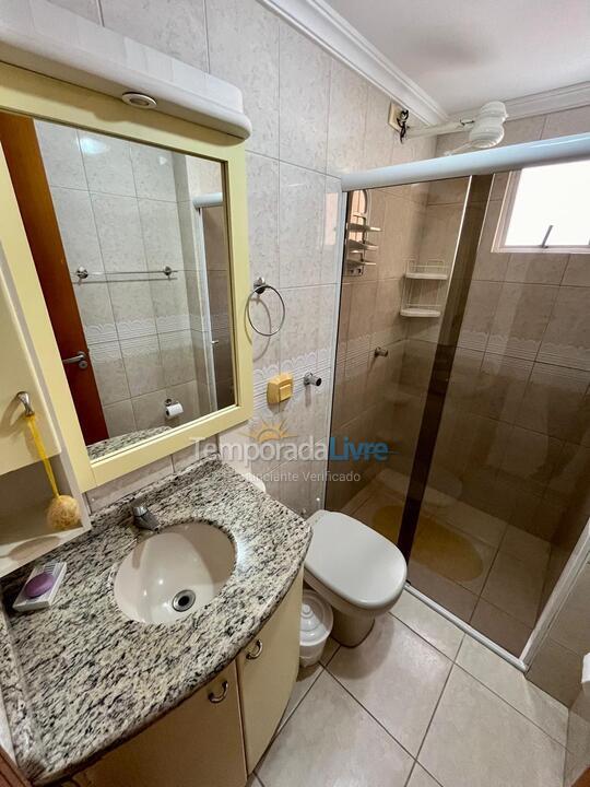 Apartamento para aluguel de temporada em Itapema (Meia Praia)