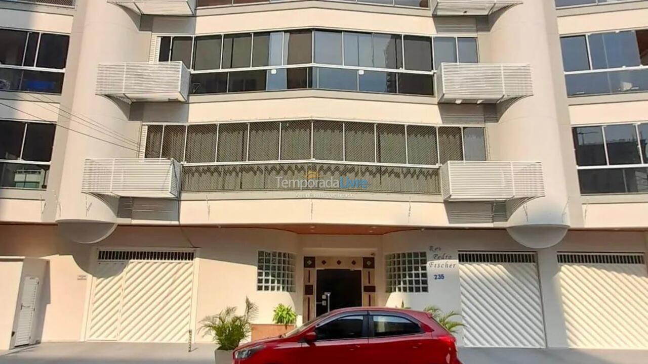 Apartamento para aluguel de temporada em Itapema (Meia Praia)