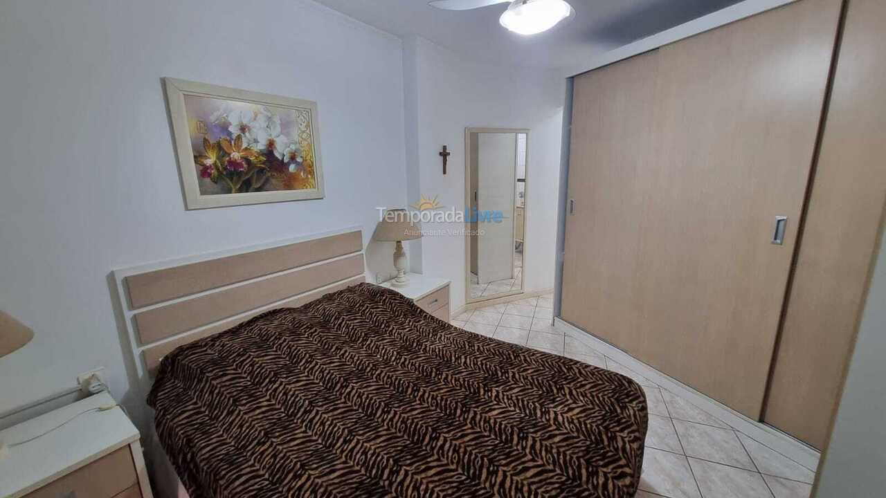 Apartment for vacation rental in Itapema (Meia Praia)