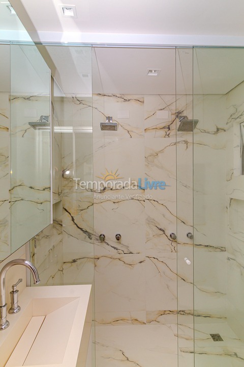 Apartamento para aluguel de temporada em Balneário Camboriú (Centro)