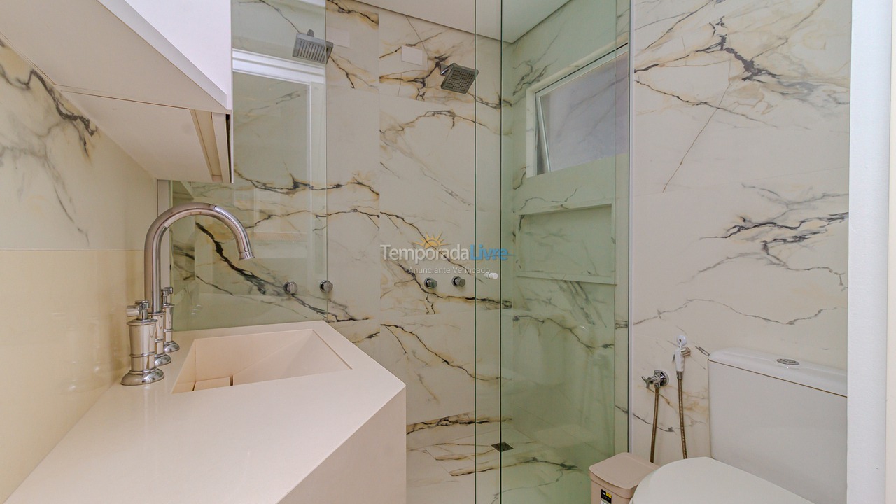 Apartamento para aluguel de temporada em Balneário Camboriú (Centro)