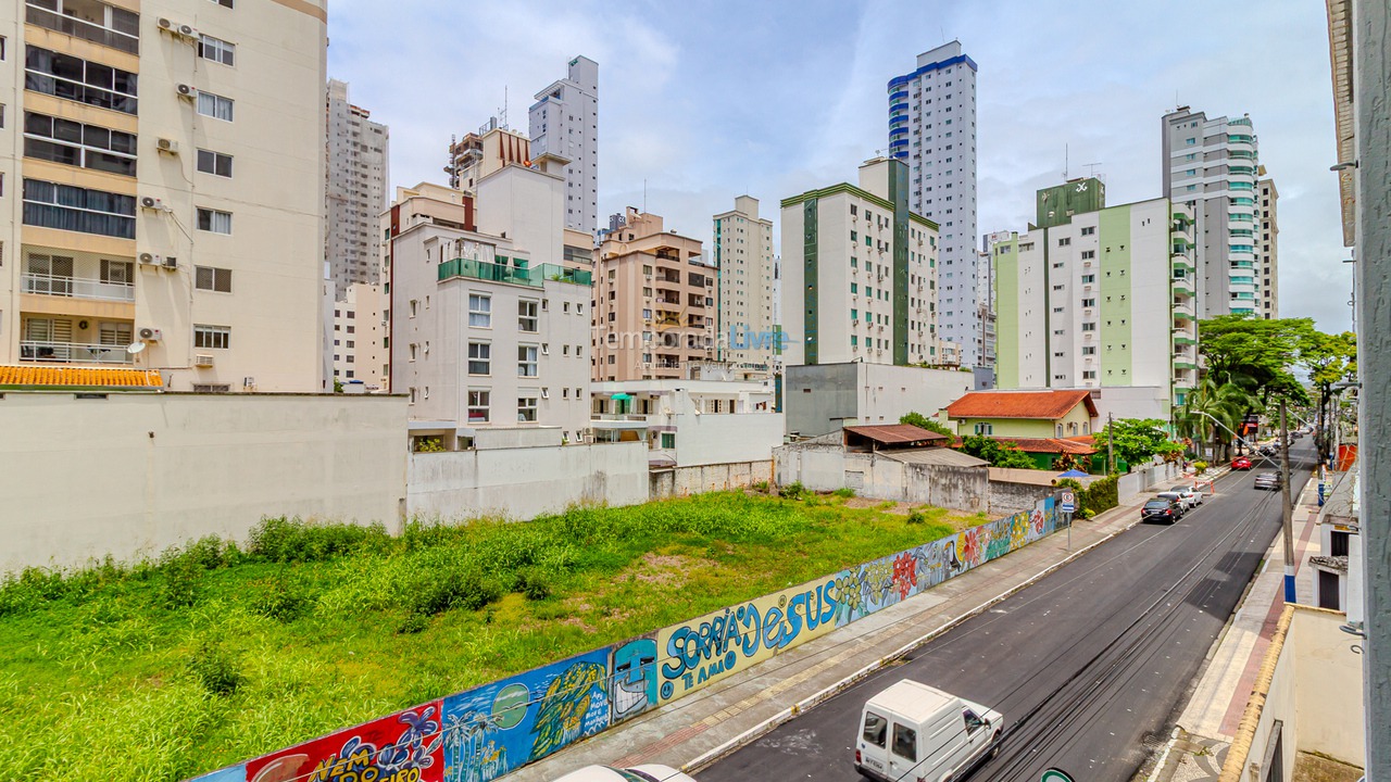 Apartamento para aluguel de temporada em Balneário Camboriú (Centro)