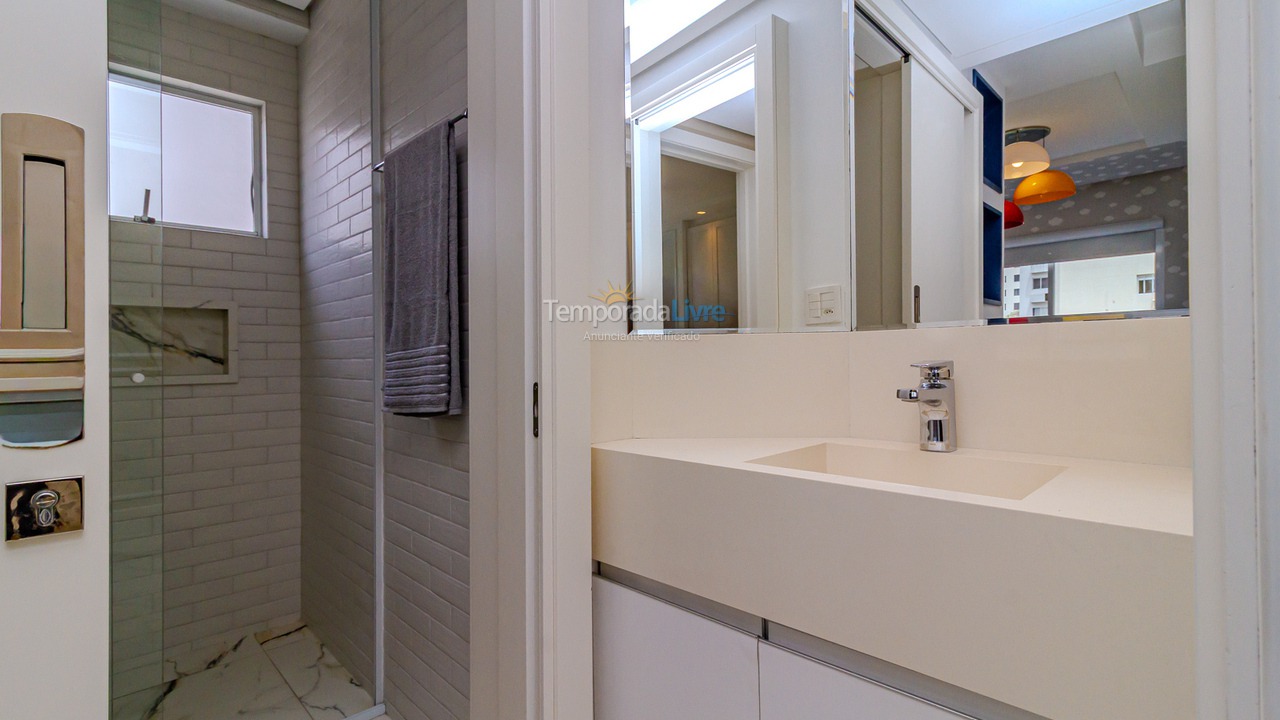 Apartamento para aluguel de temporada em Balneário Camboriú (Centro)