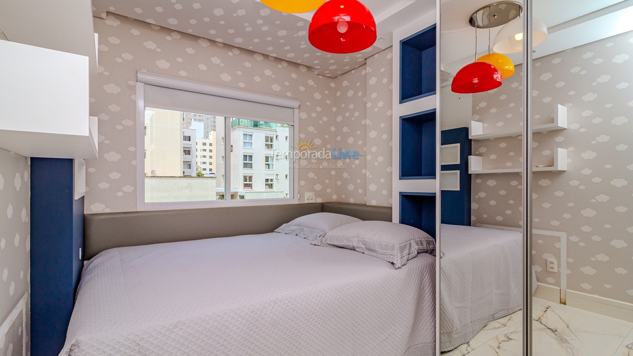 Apartamento para aluguel de temporada em Balneário Camboriú (Centro)