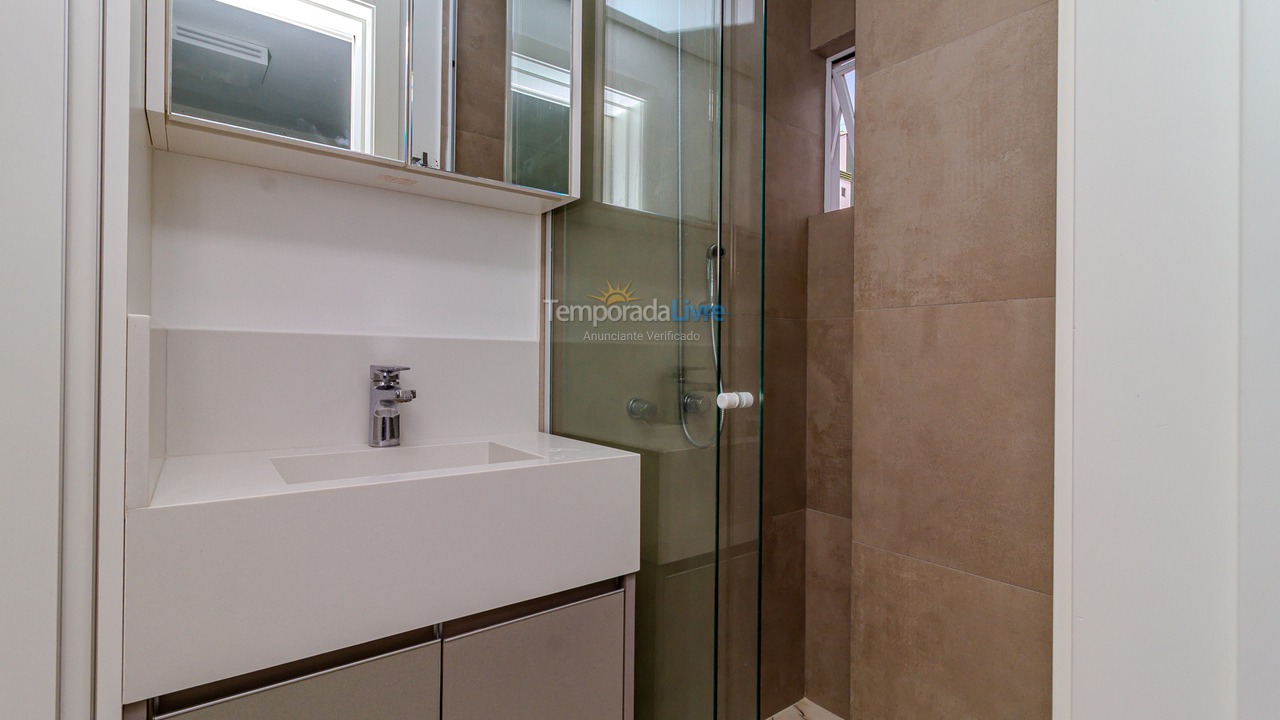 Apartamento para aluguel de temporada em Balneário Camboriú (Centro)