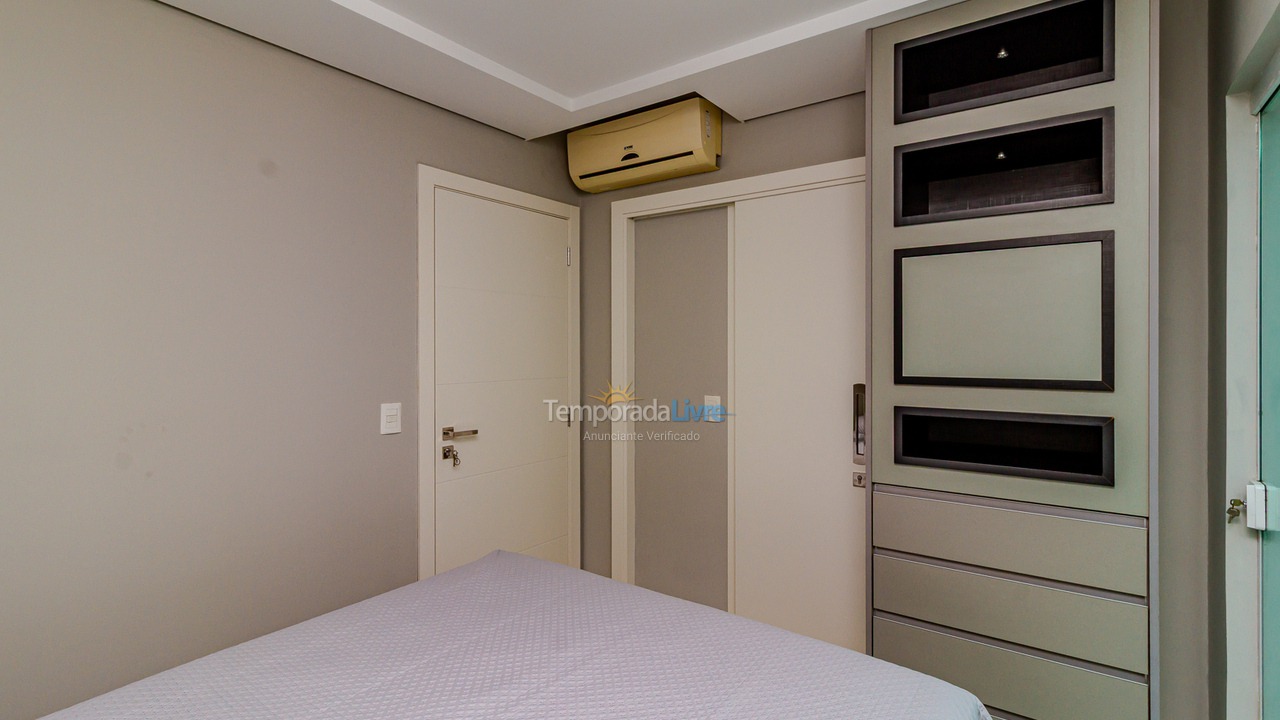 Apartamento para aluguel de temporada em Balneário Camboriú (Centro)