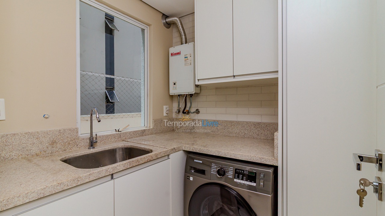 Apartamento para aluguel de temporada em Balneário Camboriú (Centro)