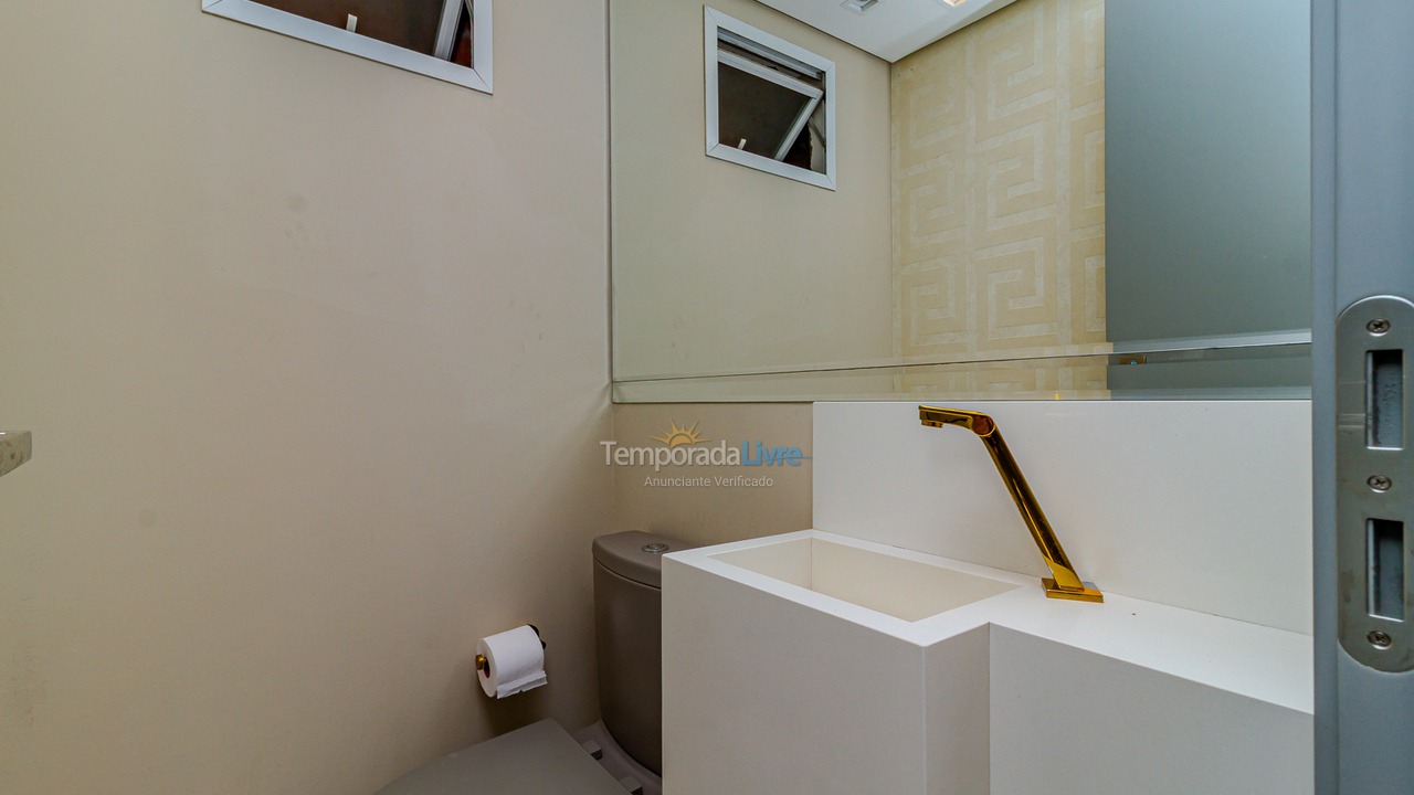 Apartamento para aluguel de temporada em Balneário Camboriú (Centro)