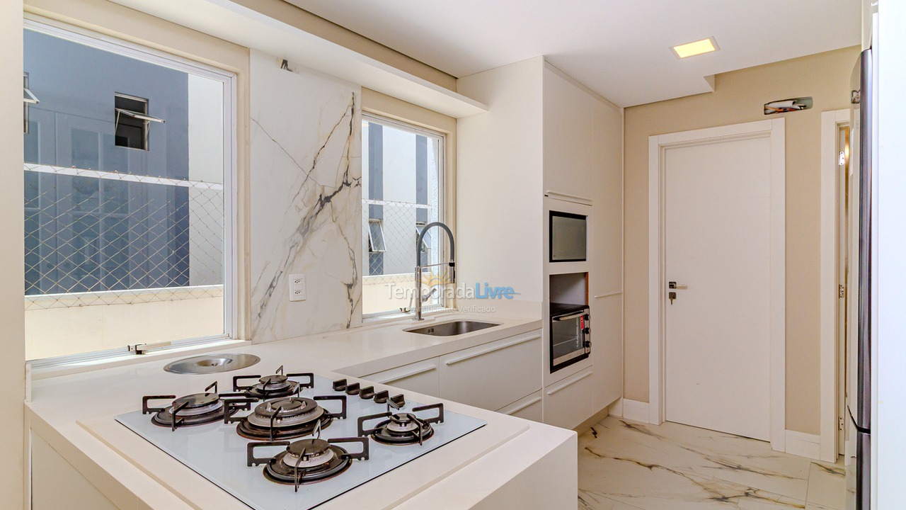 Apartamento para aluguel de temporada em Balneário Camboriú (Centro)