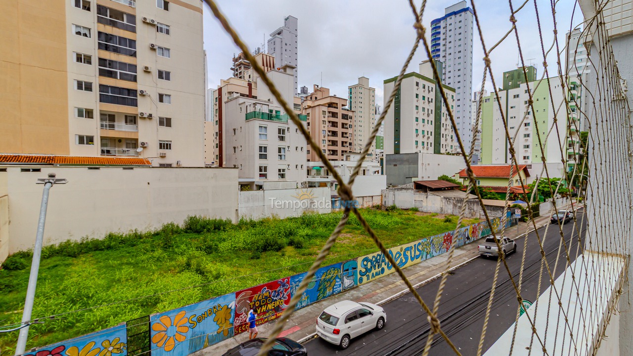 Apartamento para aluguel de temporada em Balneário Camboriú (Centro)