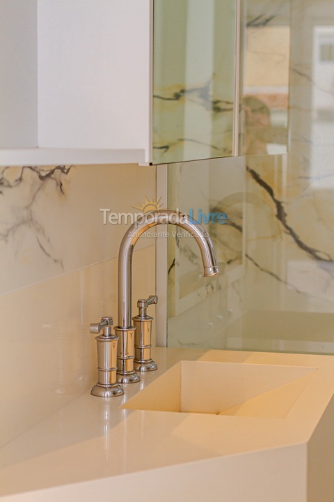 Apartamento para aluguel de temporada em Balneário Camboriú (Centro)