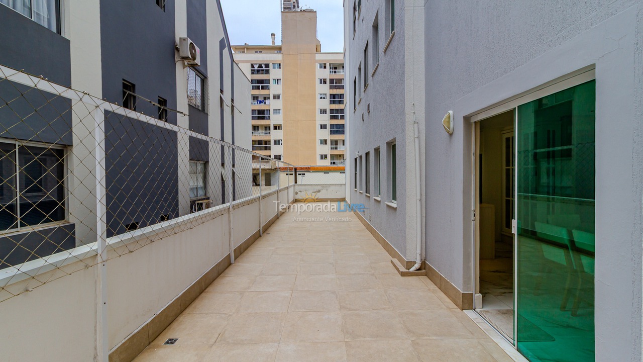 Apartamento para aluguel de temporada em Balneário Camboriú (Centro)