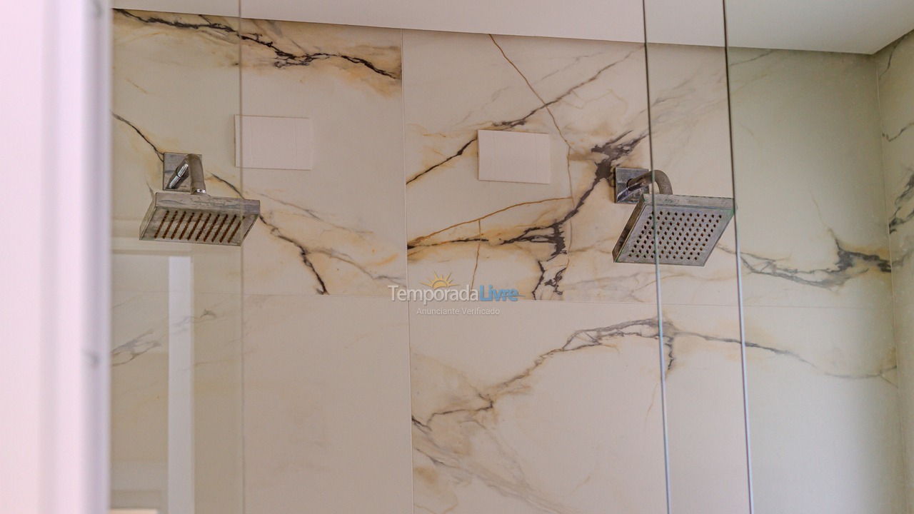 Apartamento para aluguel de temporada em Balneário Camboriú (Centro)