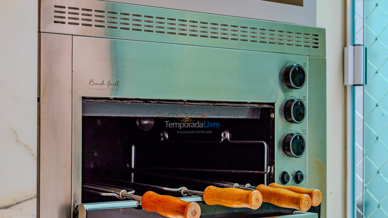 Apartamento para aluguel de temporada em Balneário Camboriú (Centro)