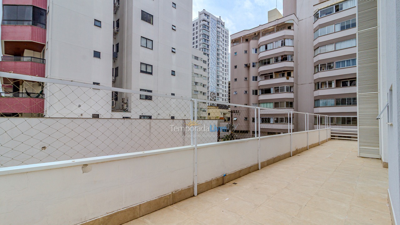 Apartamento para aluguel de temporada em Balneário Camboriú (Centro)