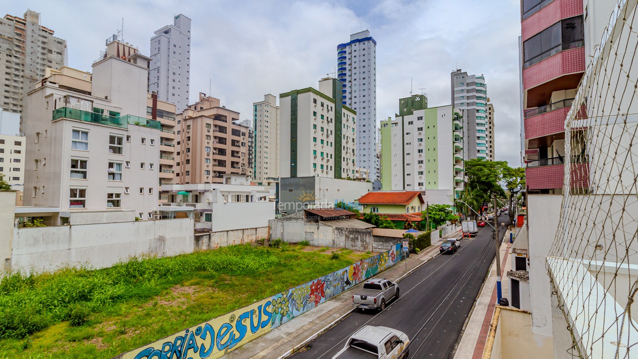 Apartamento para aluguel de temporada em Balneário Camboriú (Centro)