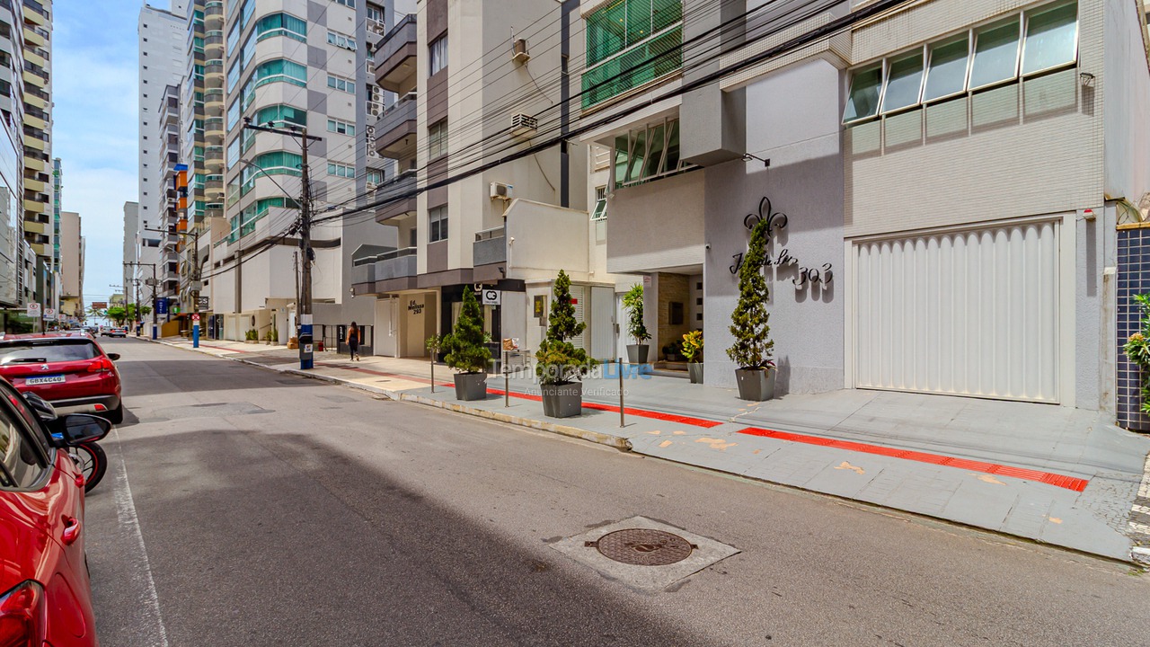 Apartamento para aluguel de temporada em Balneário Camboriú (Centro)