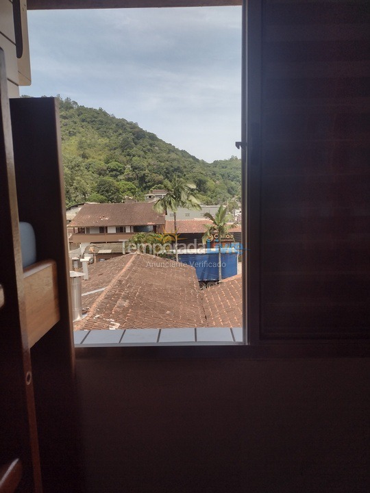 Apartment for vacation rental in Ubatuba (Enseada)