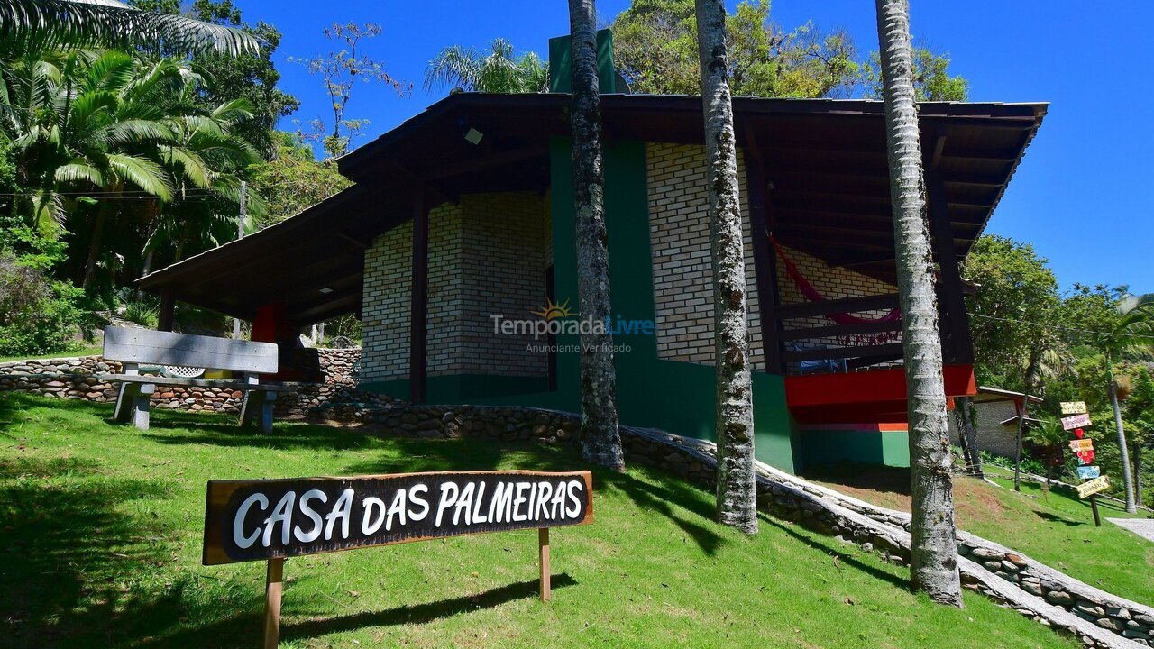 Casa para aluguel de temporada em Porto Belo (Araca)