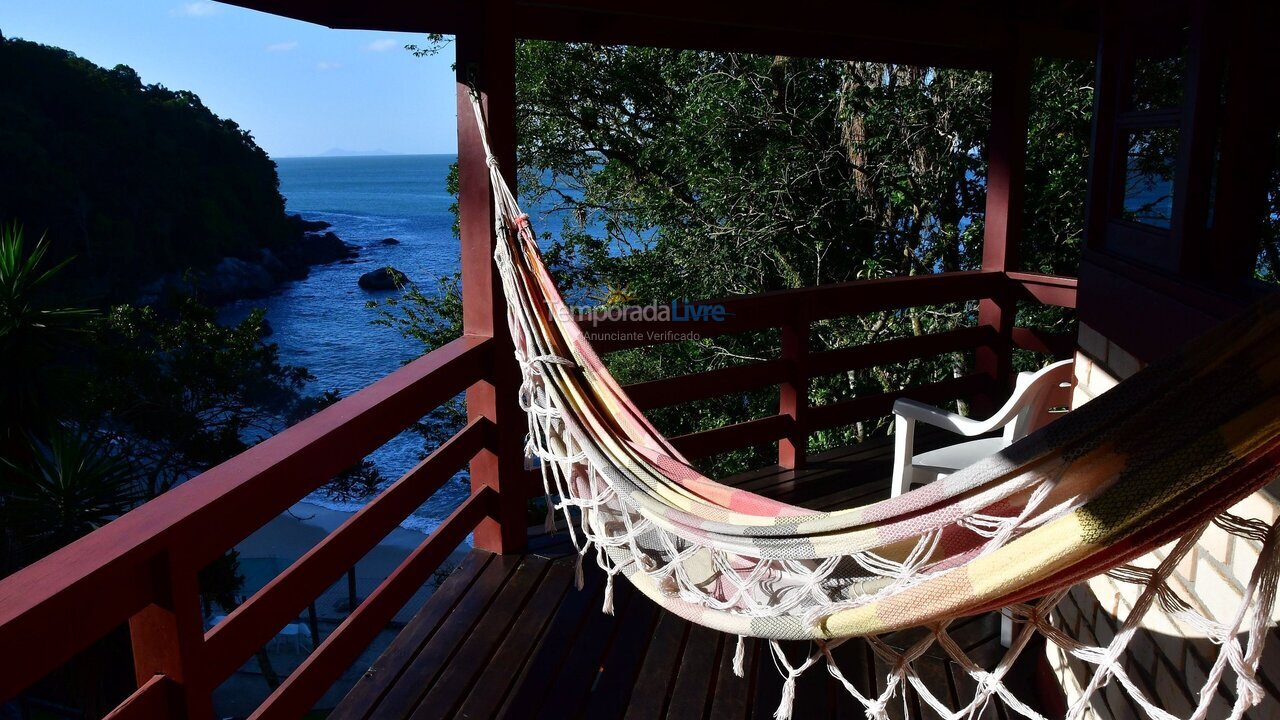 Casa para aluguel de temporada em Porto Belo (Araca)