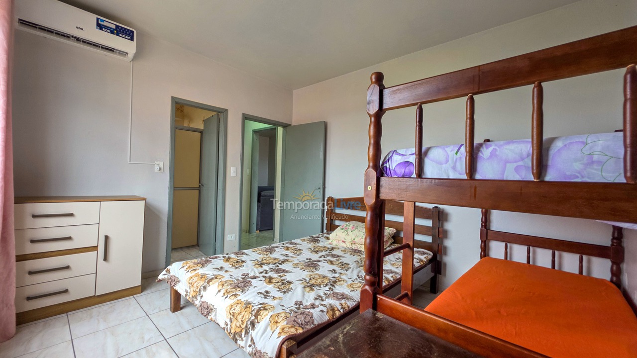 Casa para aluguel de temporada em São Francisco do Sul (Prainha)