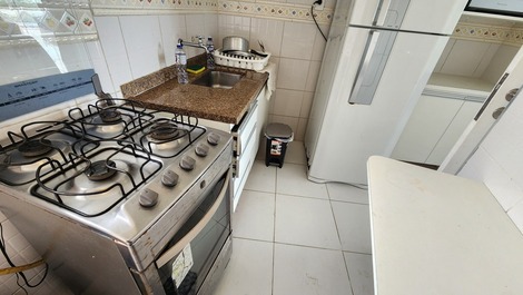 Apartamento frente a la playa con 3 dormitorios (1 suite), 1 plaza de aparcamiento, frente al restaurante.