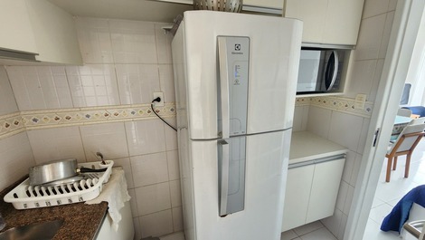 Apartamento frente a la playa con 3 dormitorios (1 suite), 1 plaza de aparcamiento, frente al restaurante.